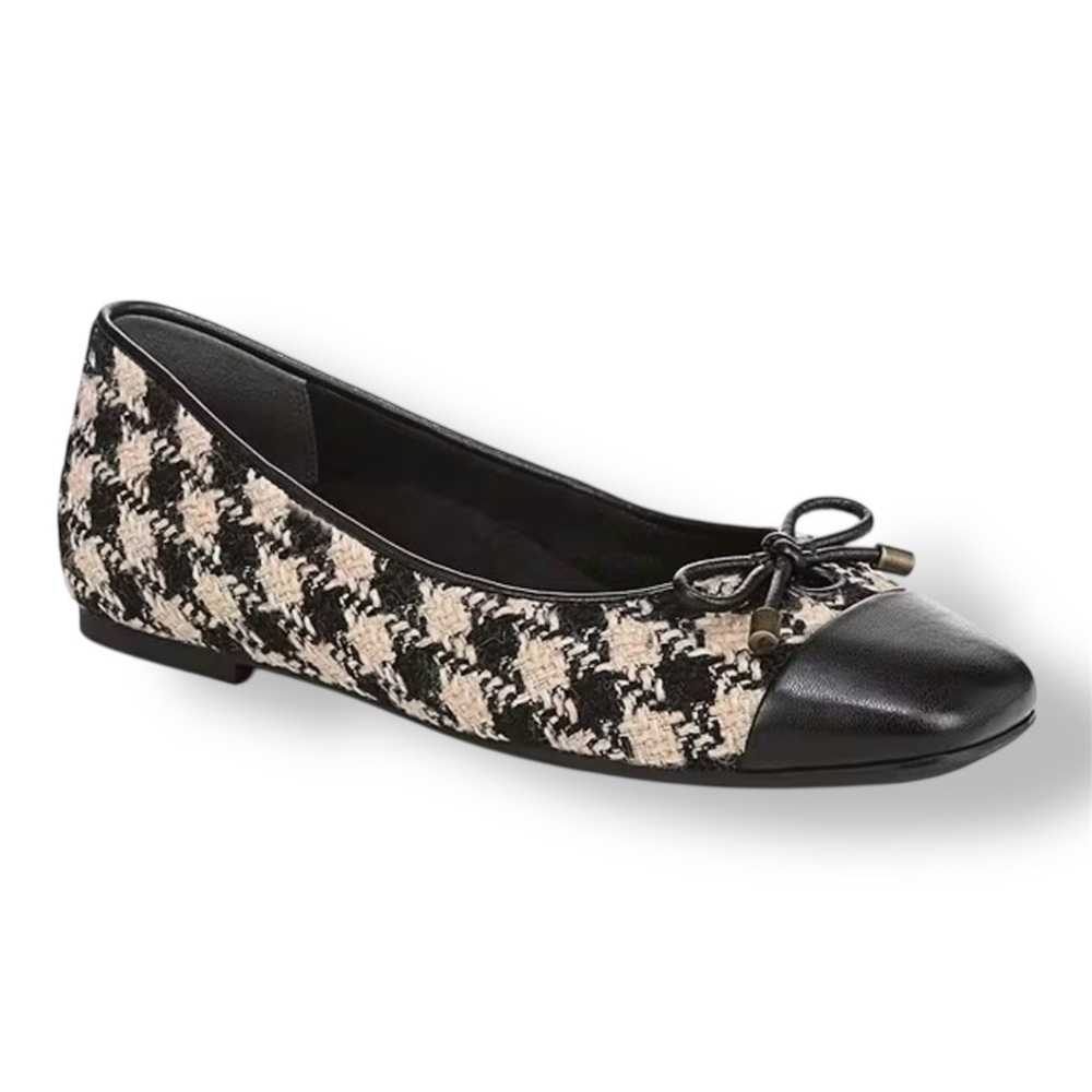 Vionic Black and Cream Houndstooth Ballet Flat